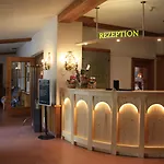 Naturhotel Lindenhof מלון Rechenberg-Bienenmühle