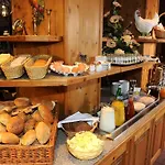 Naturhotel Lindenhof מלון 3*