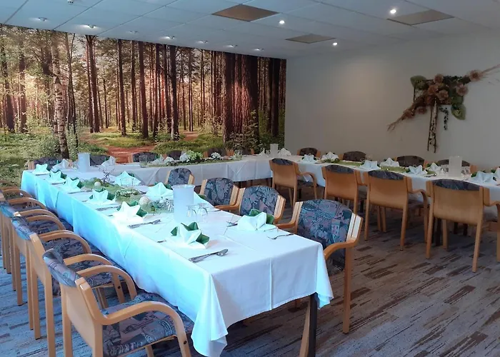 Naturhotel Lindenhof Отель Rechenberg-Bienenmuhle