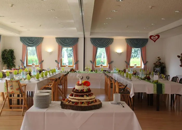 Naturhotel Lindenhof 3* Rechenberg-Bienenmuhle