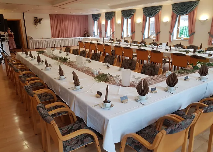 Naturhotel Lindenhof Rechenberg-Bienenmuhle